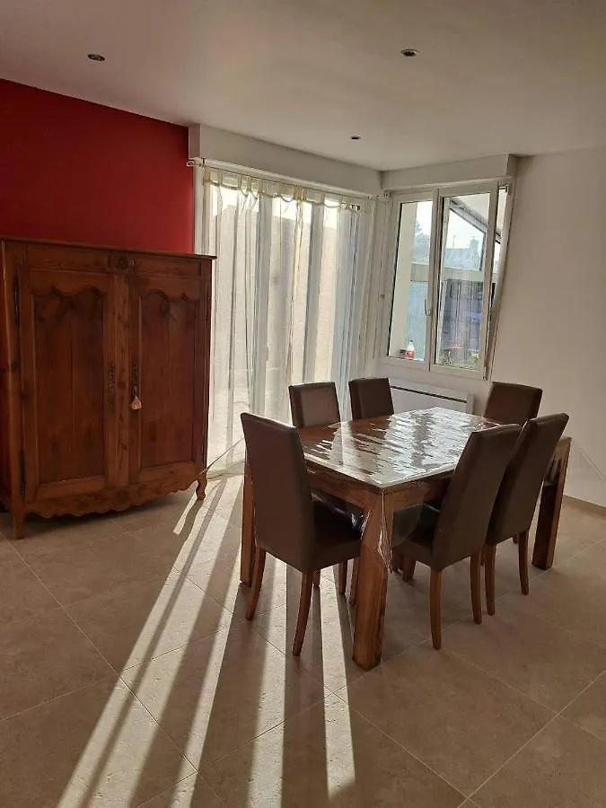 Le Petit Gite Du Mont Beauvoir  Holiday home